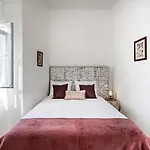 Very Spacious House - Amazing View 아파트 리스본