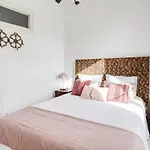 Very Spacious House - Amazing View Daire Lisboa