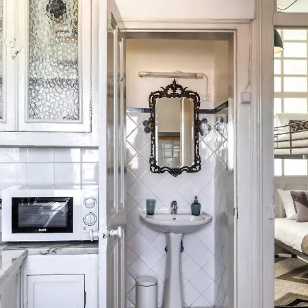 Very Spacious House - Amazing View Daire Lisboa